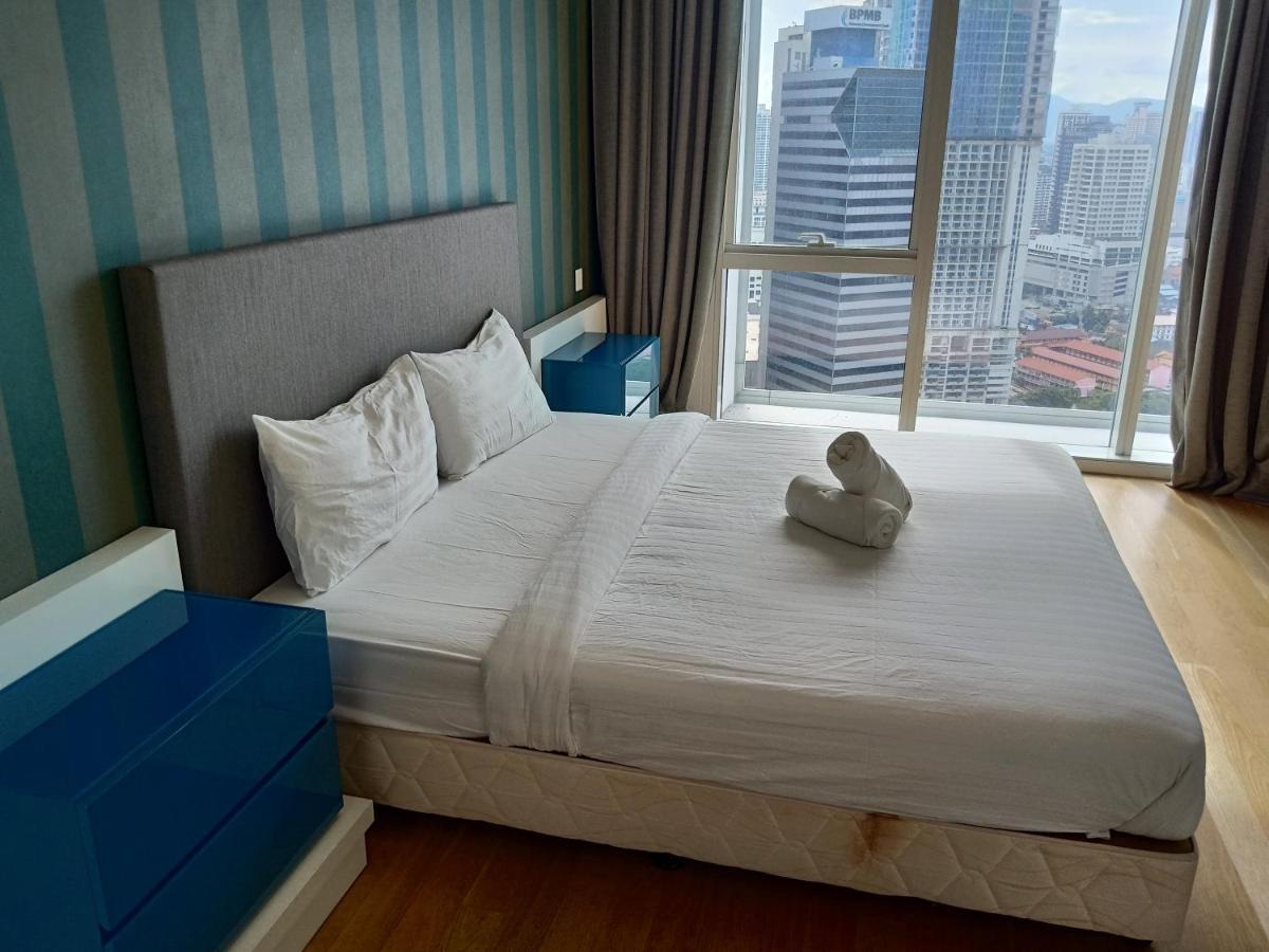 The Platinum Klcc Suites By Whitfield Куала-Лумпур Экстерьер фото